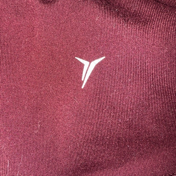 Burgundy Old Navy Elevate Leggings size Medium - Picture 4 of 5